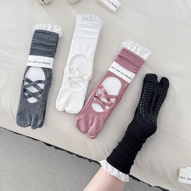 Yoga-Socken mit Spitzenbesatz  – Embellish Knit Bewertung und Preis