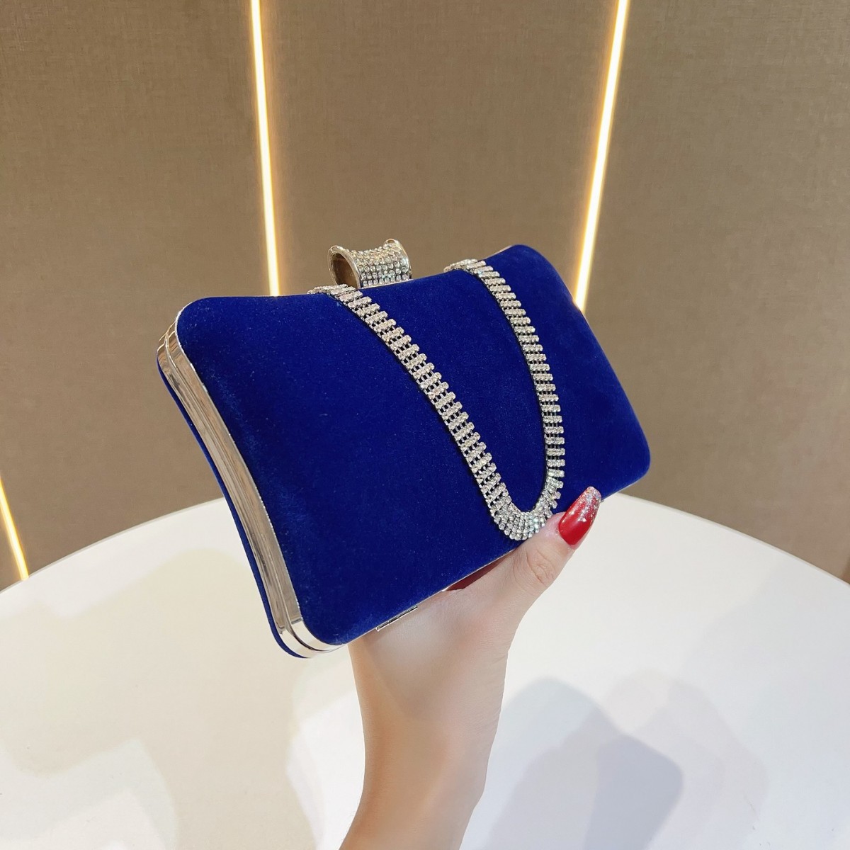 2025, Samt-Banketttasche für D – Tassel Fringe Trim Bewertung und Preis